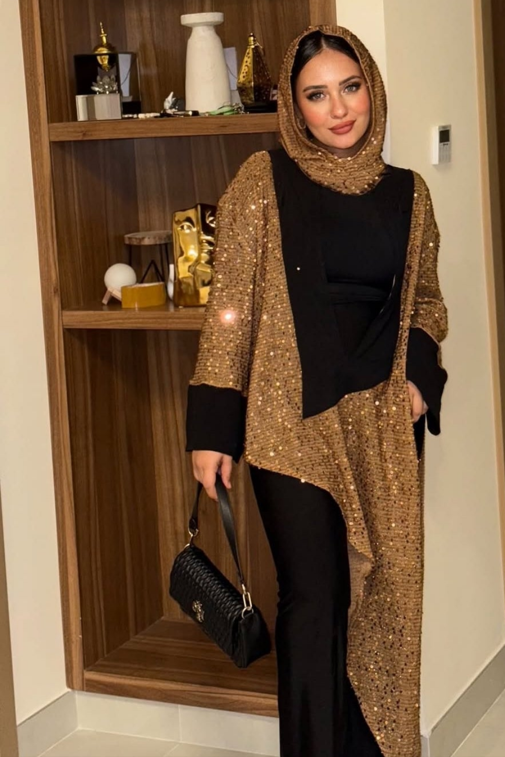 V set in gold