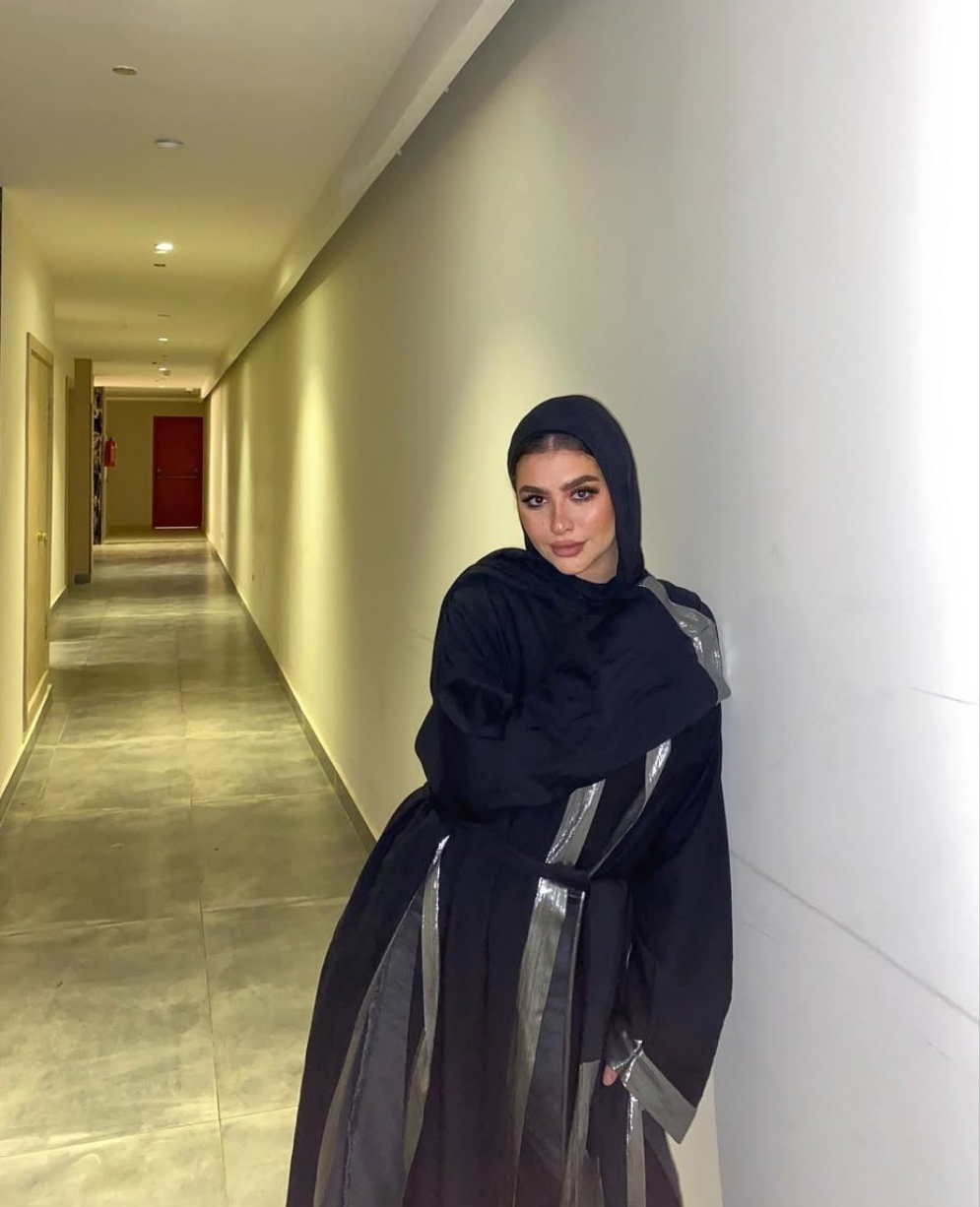 Ramdan kardigan in black