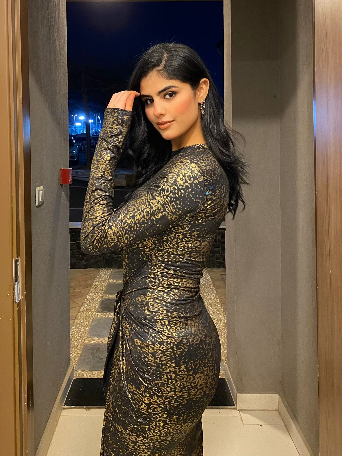 Maxi dress in gold