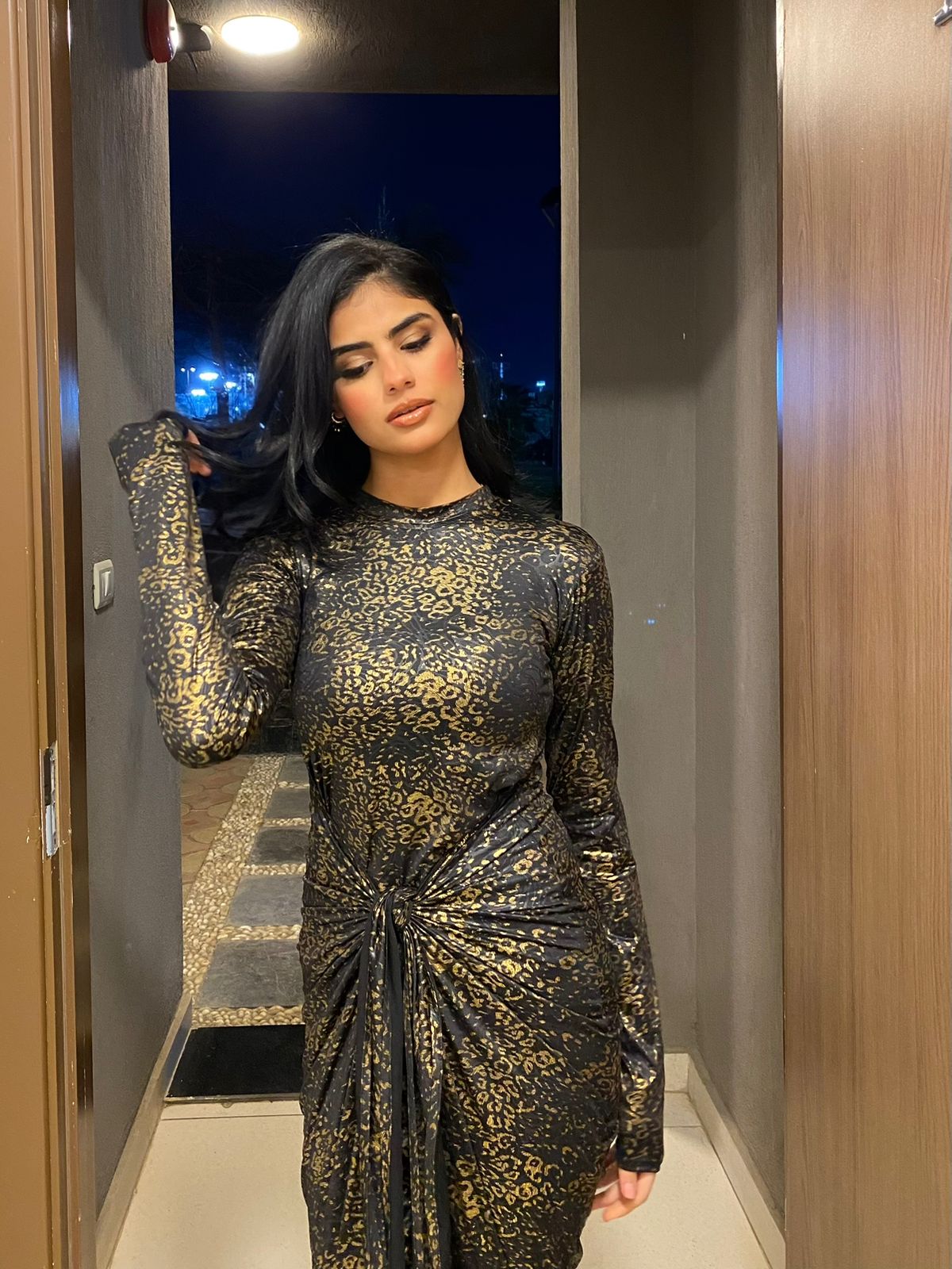 Maxi dress in gold