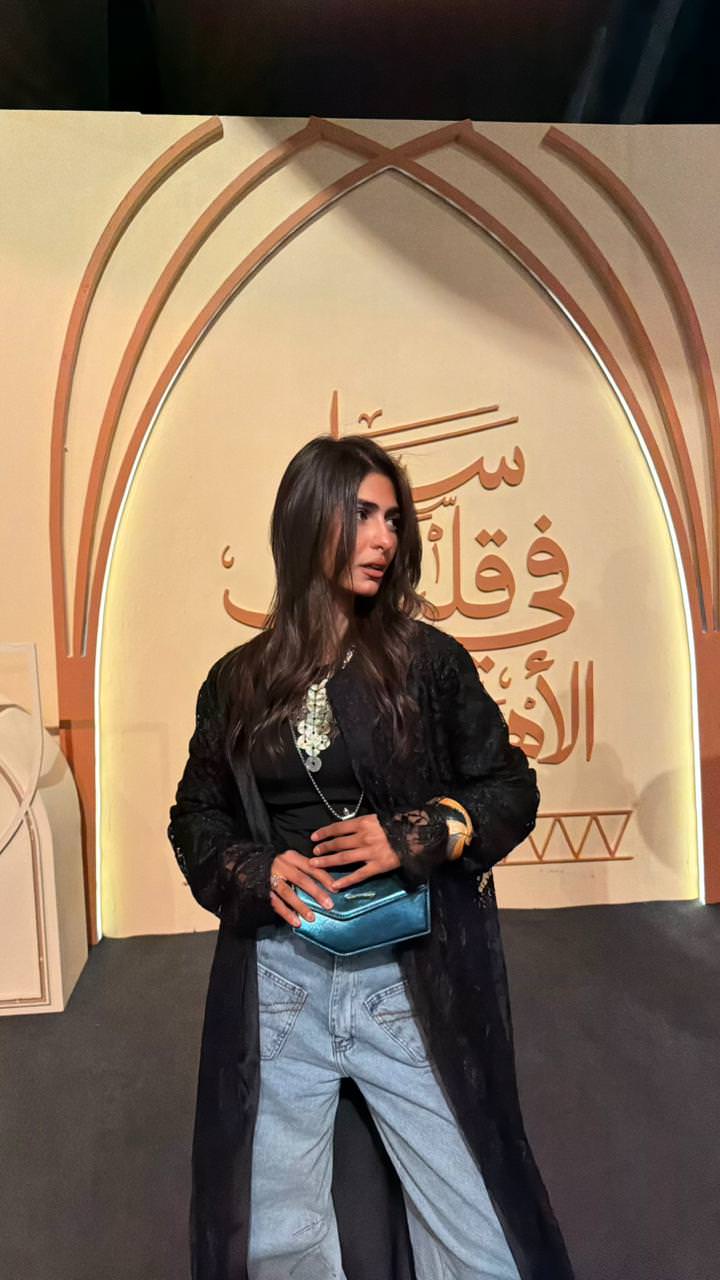 Kaftan قَمَر