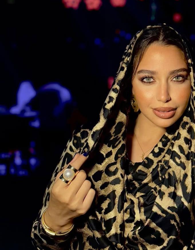 Cheetah maxi hooded dress