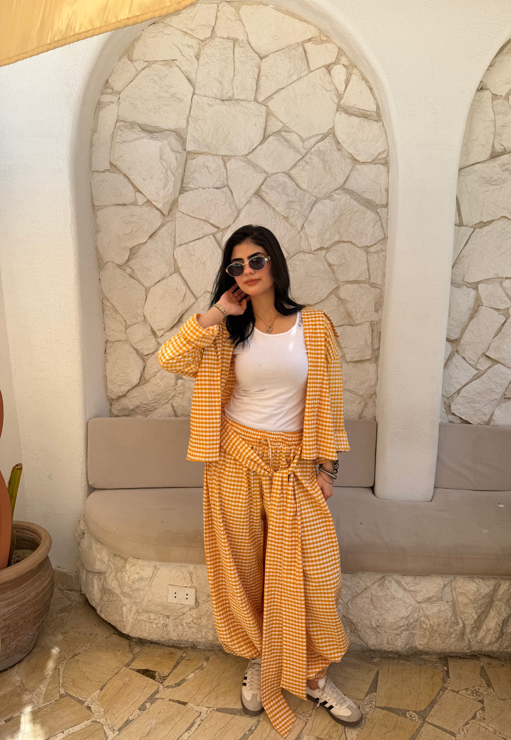 Checkmate set in yellow