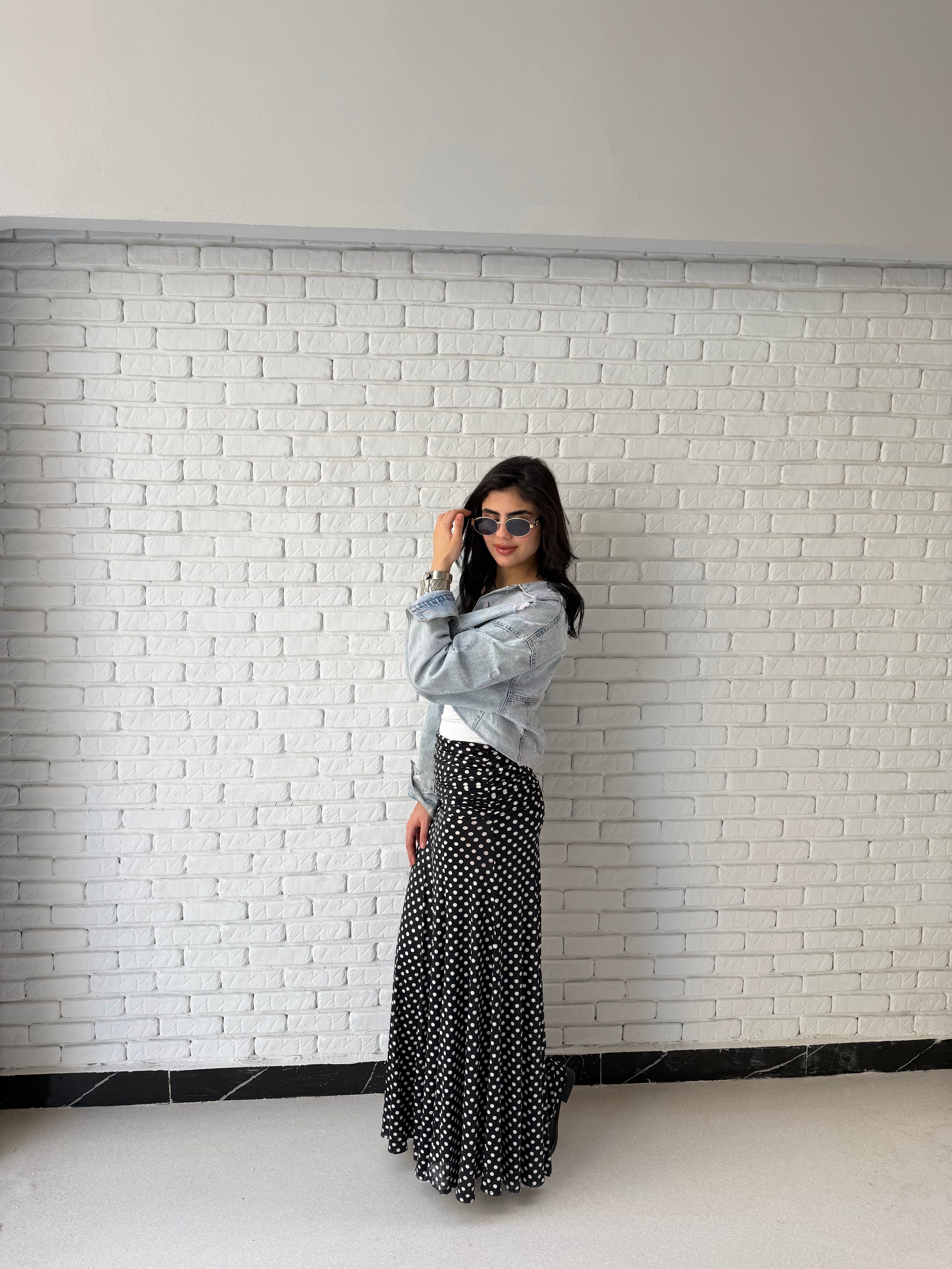 Leen black skirt