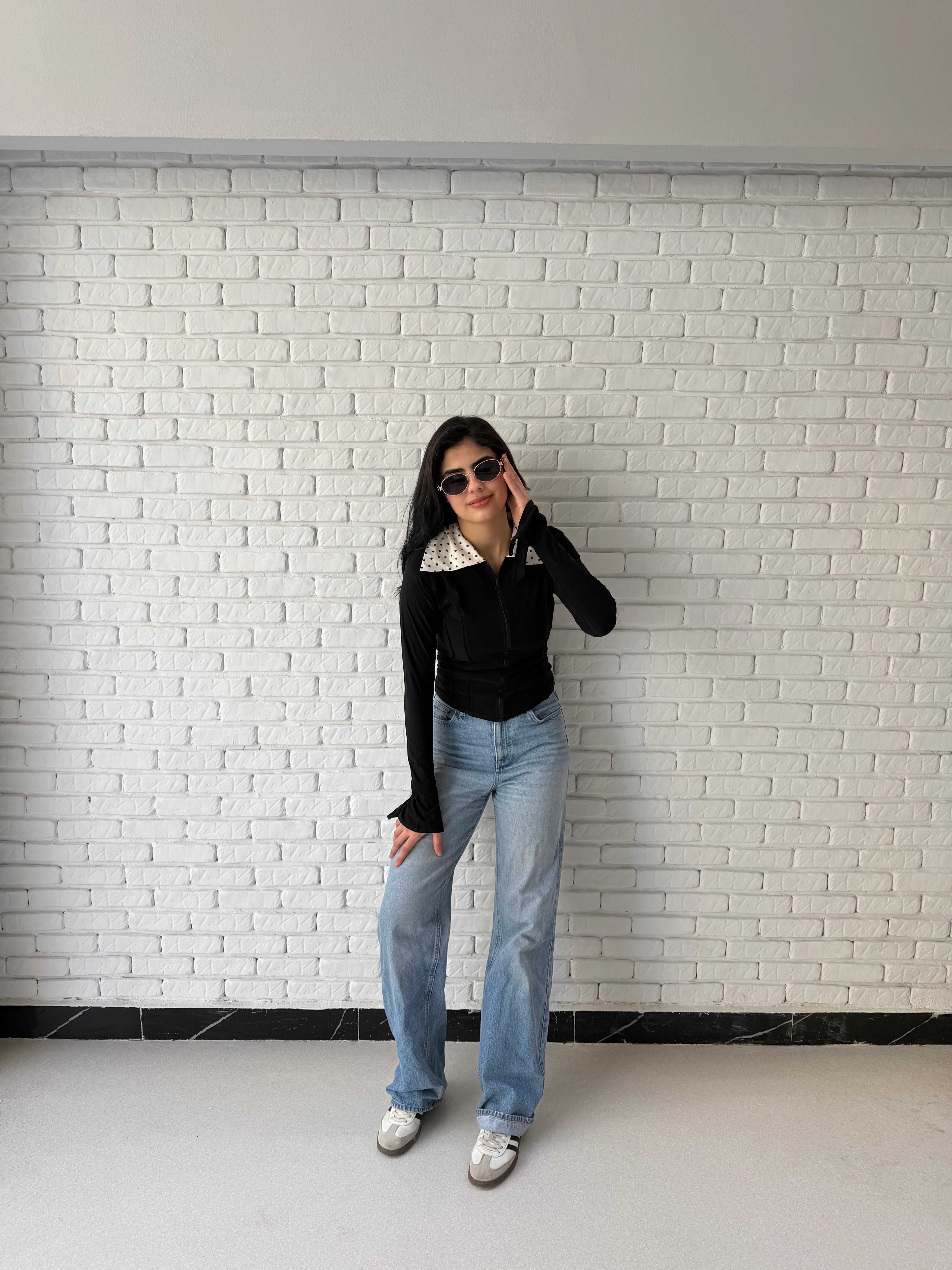 Leen White Collar Top