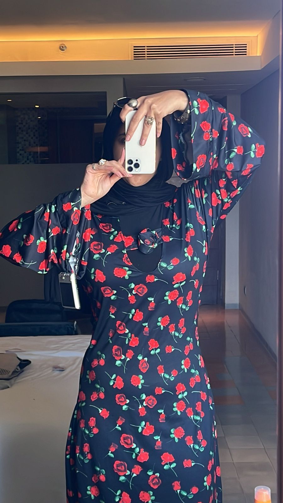 Red roses dress
