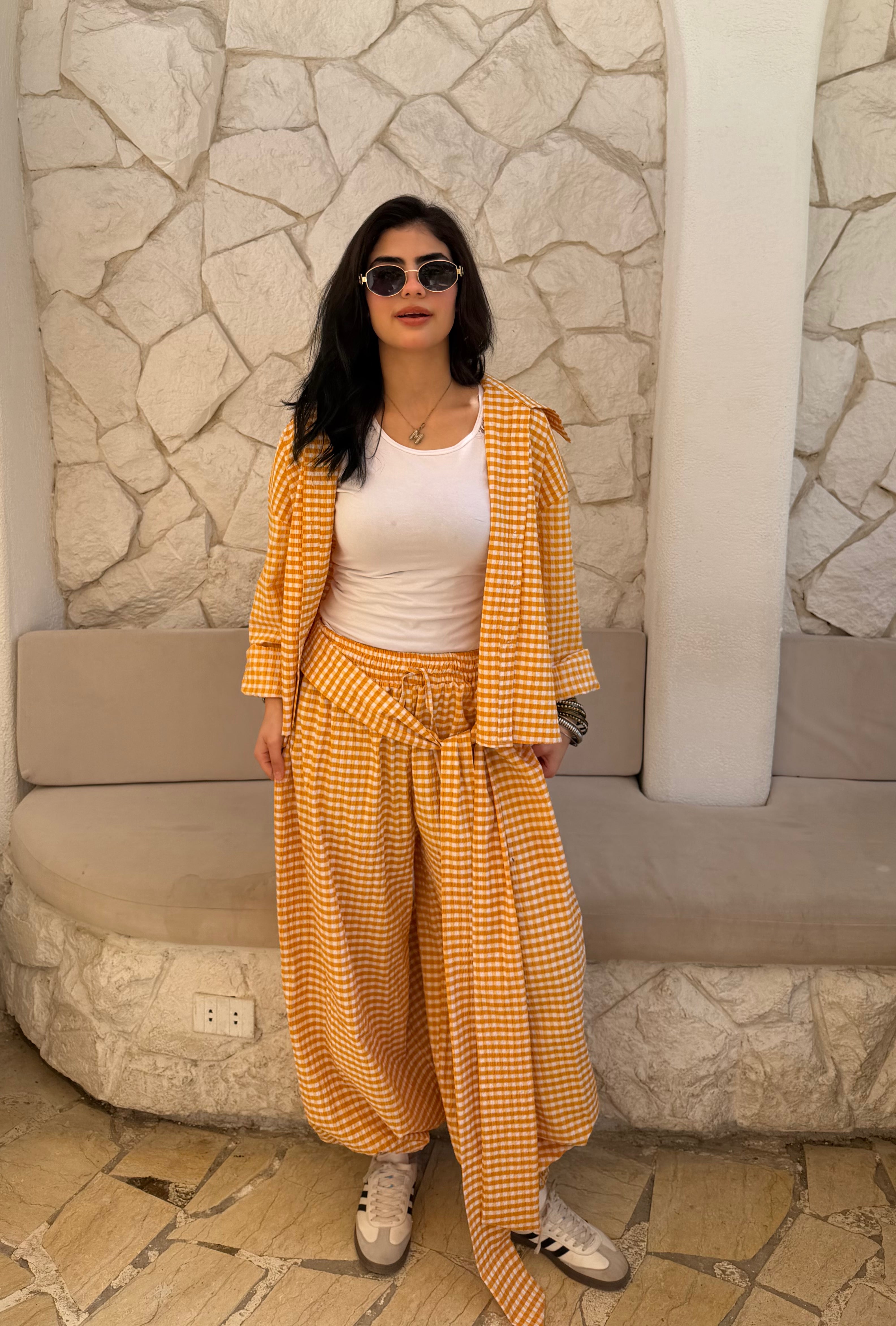 Checkmate set in yellow