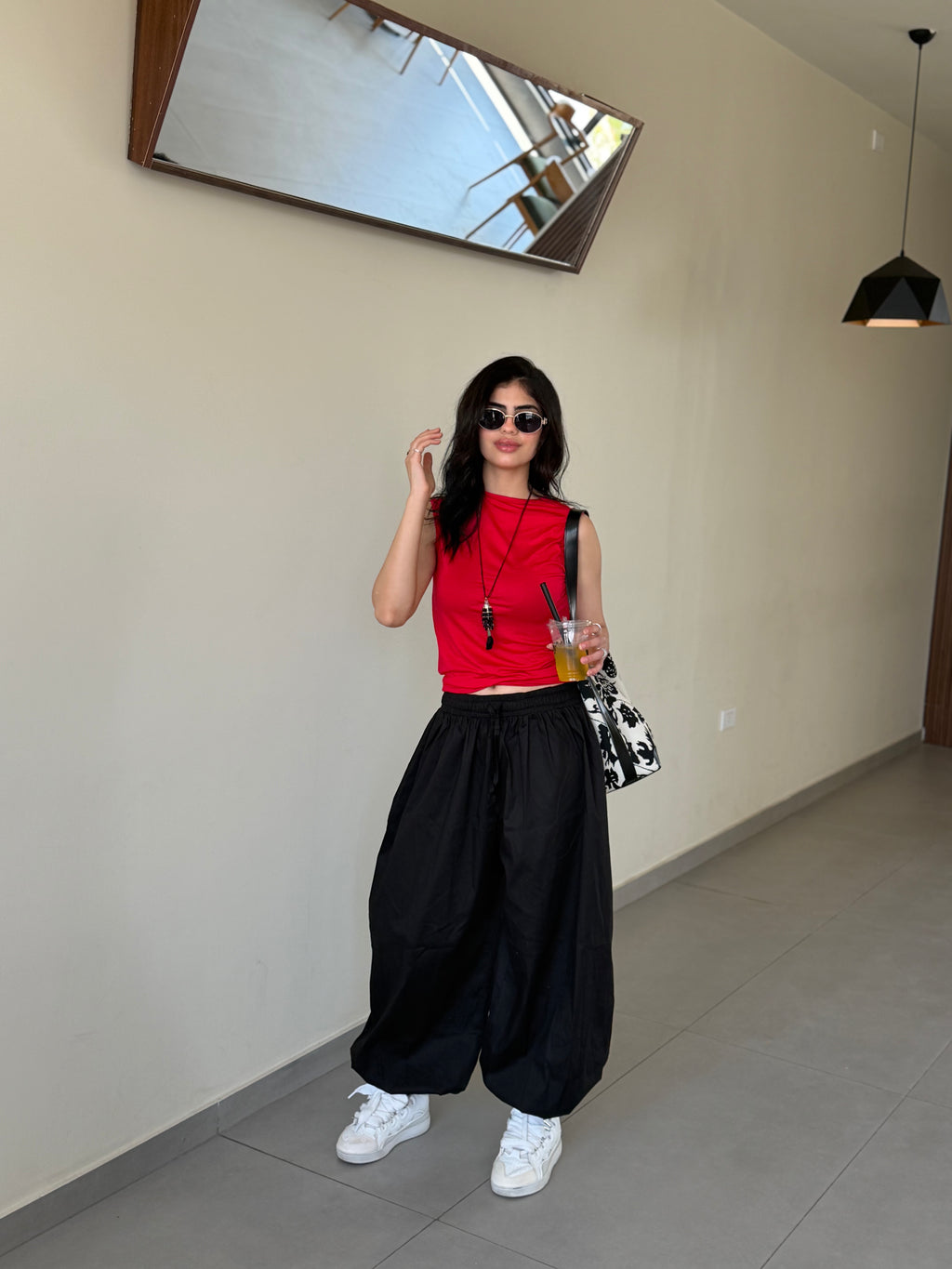 Ballon pants in black