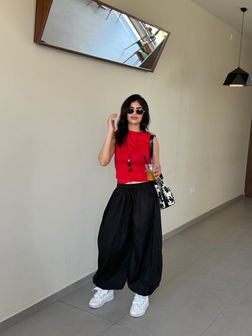 Ballon pants in black