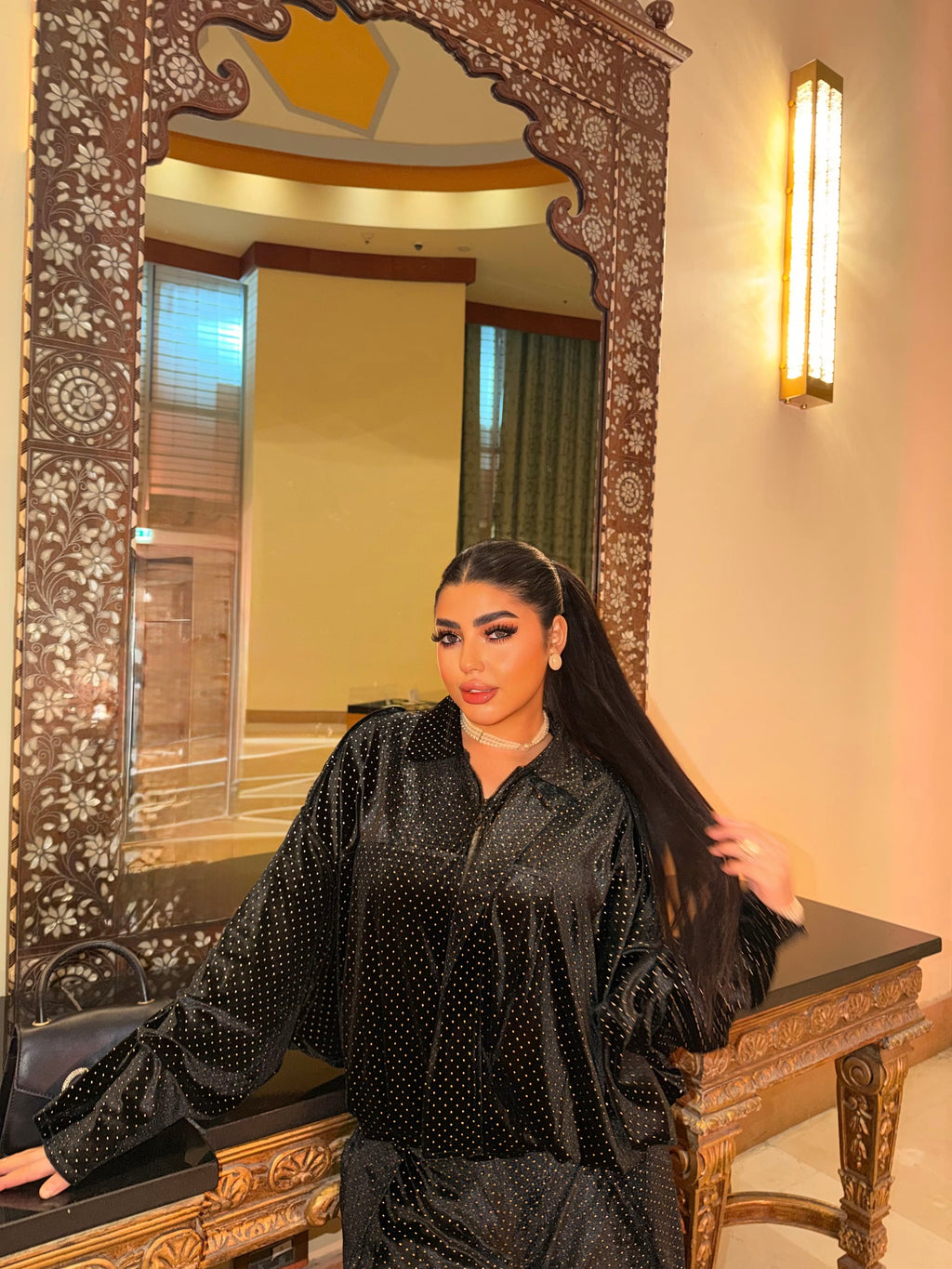 Set اِسْتَبْرَقٌ